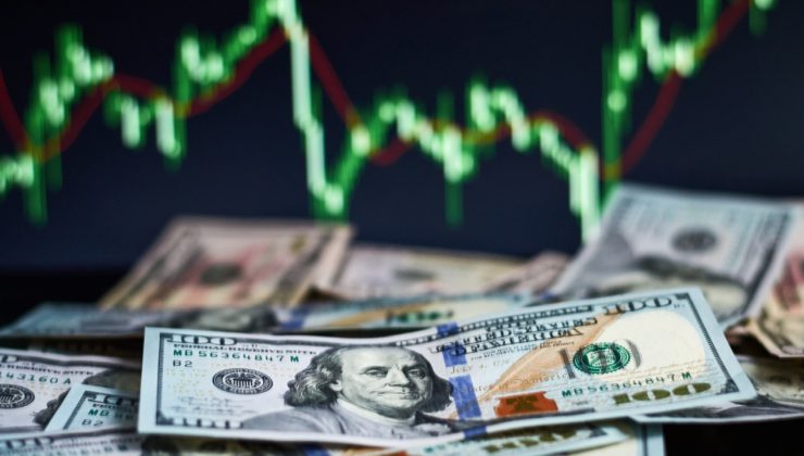 Dolarda artış hızlandı