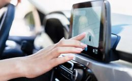 Araçlardaki telefon tutucular ve kameralar ile multimedya için son kararlar açıklandı
